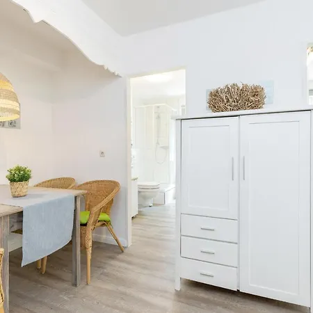 Ferienwohnung Die 2b * ティメンドルファー・シュトラント